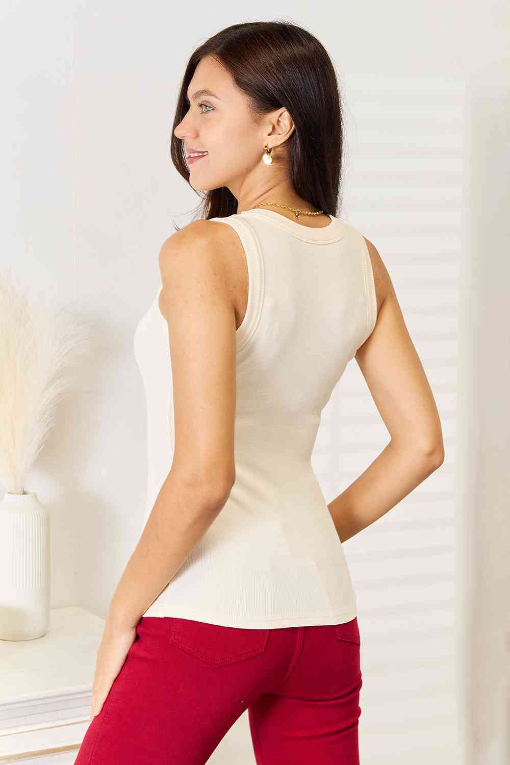 Tara Round Neck Tank